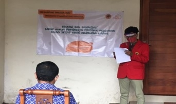 Mahasiswa KKN UNTAG Surabaya