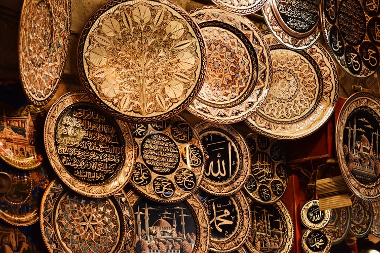 Korelasi Ekonomi dengan Islam