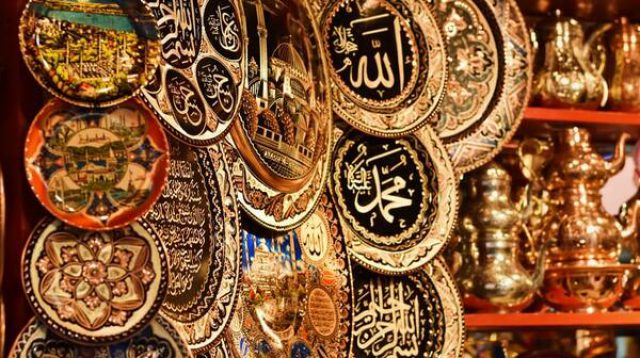 Korelasi Ekonomi dengan Islam