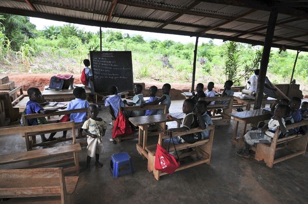 Masyarakat daerah tertinggal pendidikan