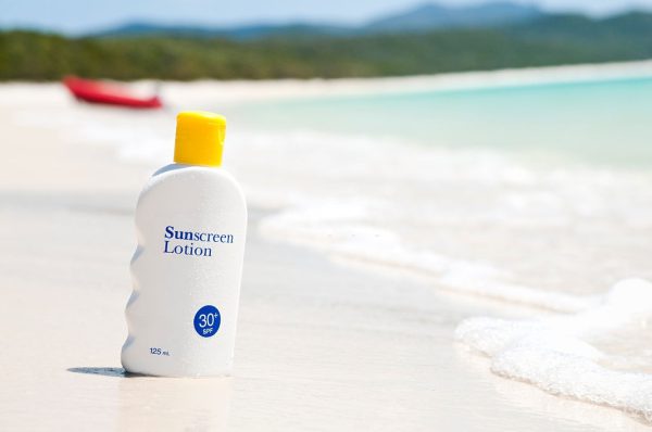 Pentingnya Sunscreen Luar Ruangan