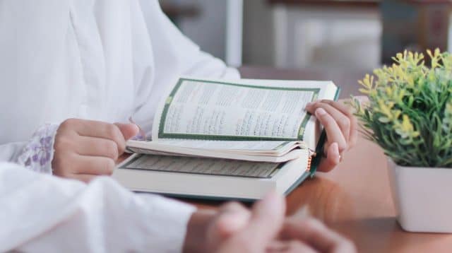 Analisis Terjemah Ayat Al-Qur’an