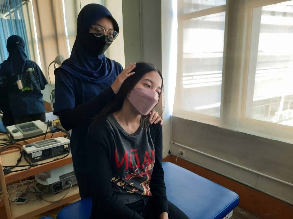 Penanganan Nyeri Leher dalam Fisioterapi