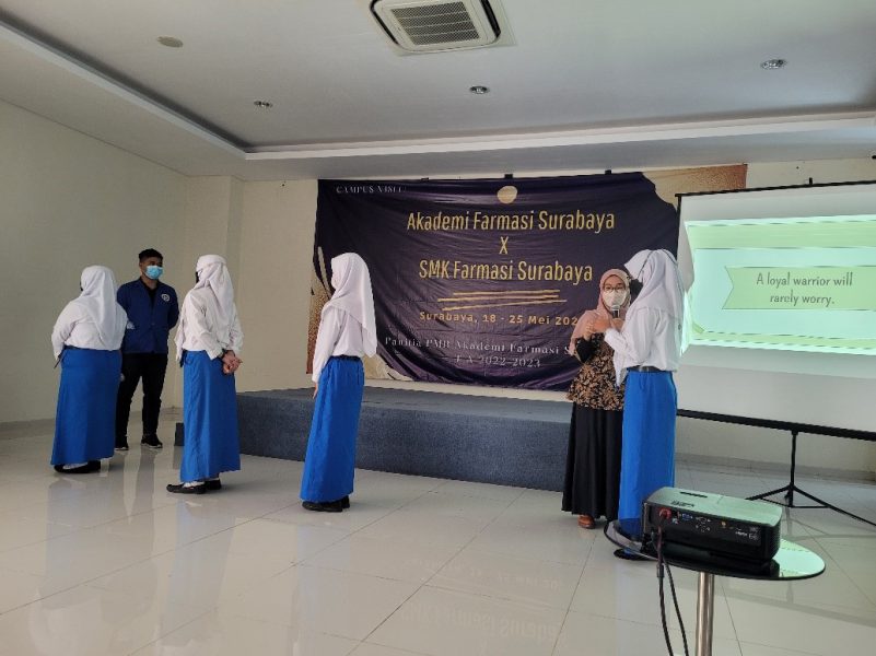 Akademi Farmasi Surabaya