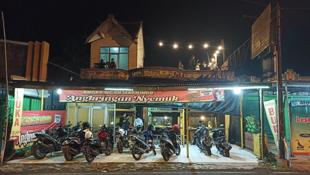 Angkringan Nyemuk