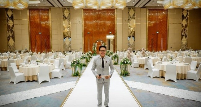 Komuniasi Master of Ceremony Komuniasi Master of Ceremony