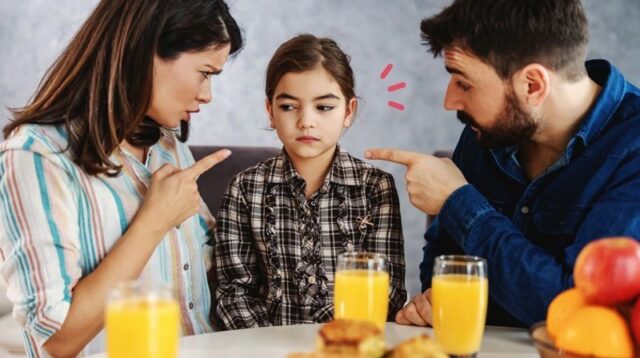 Orang tua membandingkan anaknya dengan anak lain