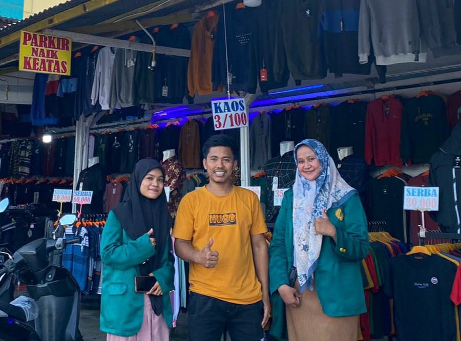 Mahasiswa Akuntansi UMRI Operasi Cabang pada Toko Takasi Mura