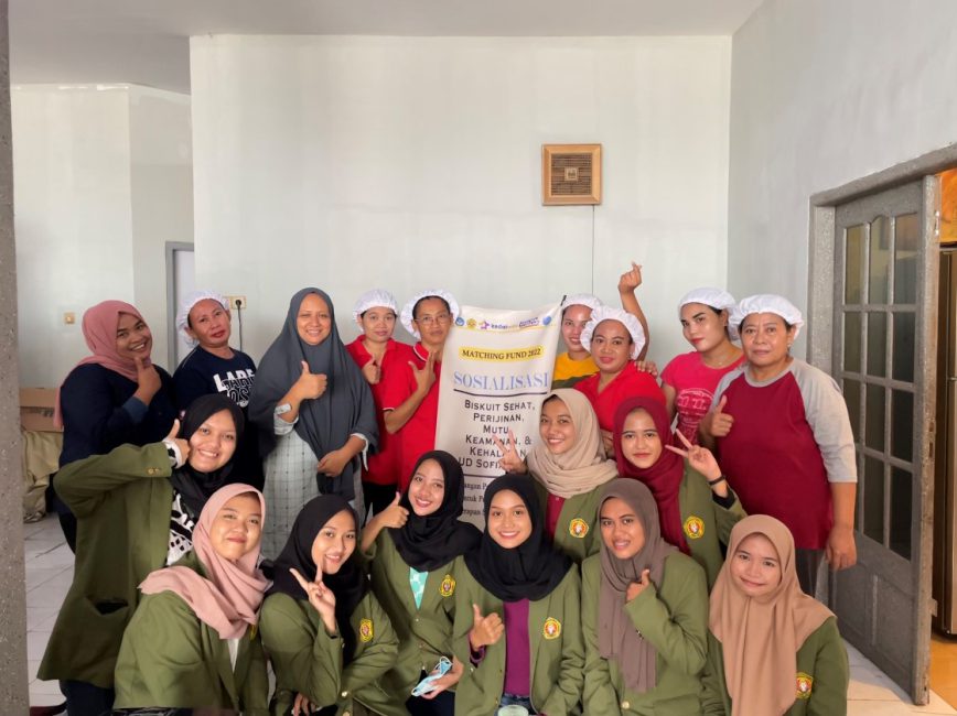 Kebersihan Pangan Masih Rendah, Mahasiswa UPN “Veteran” Jawa Timur Melakukan Sosialisasi SSOP di UD Sofia Cookies Surabaya