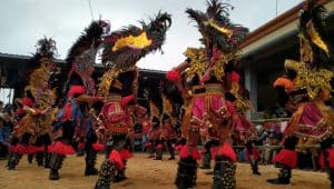 Tari Topeng Ireng