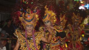 Tari Topeng Ireng