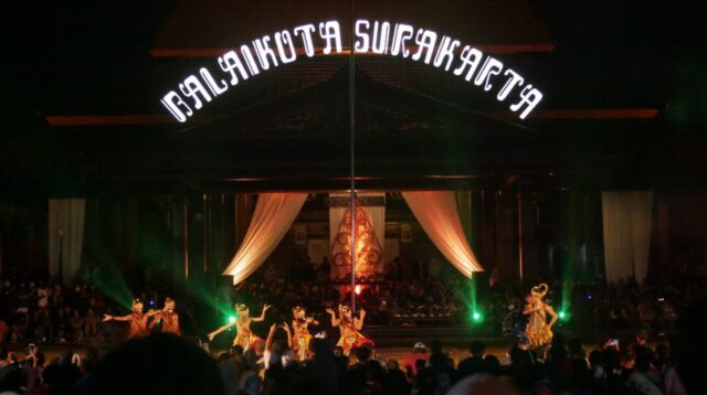 Sendratari Ramayana Semarakkan Malam Tahun Baru 2023 di Balai Kota Solo