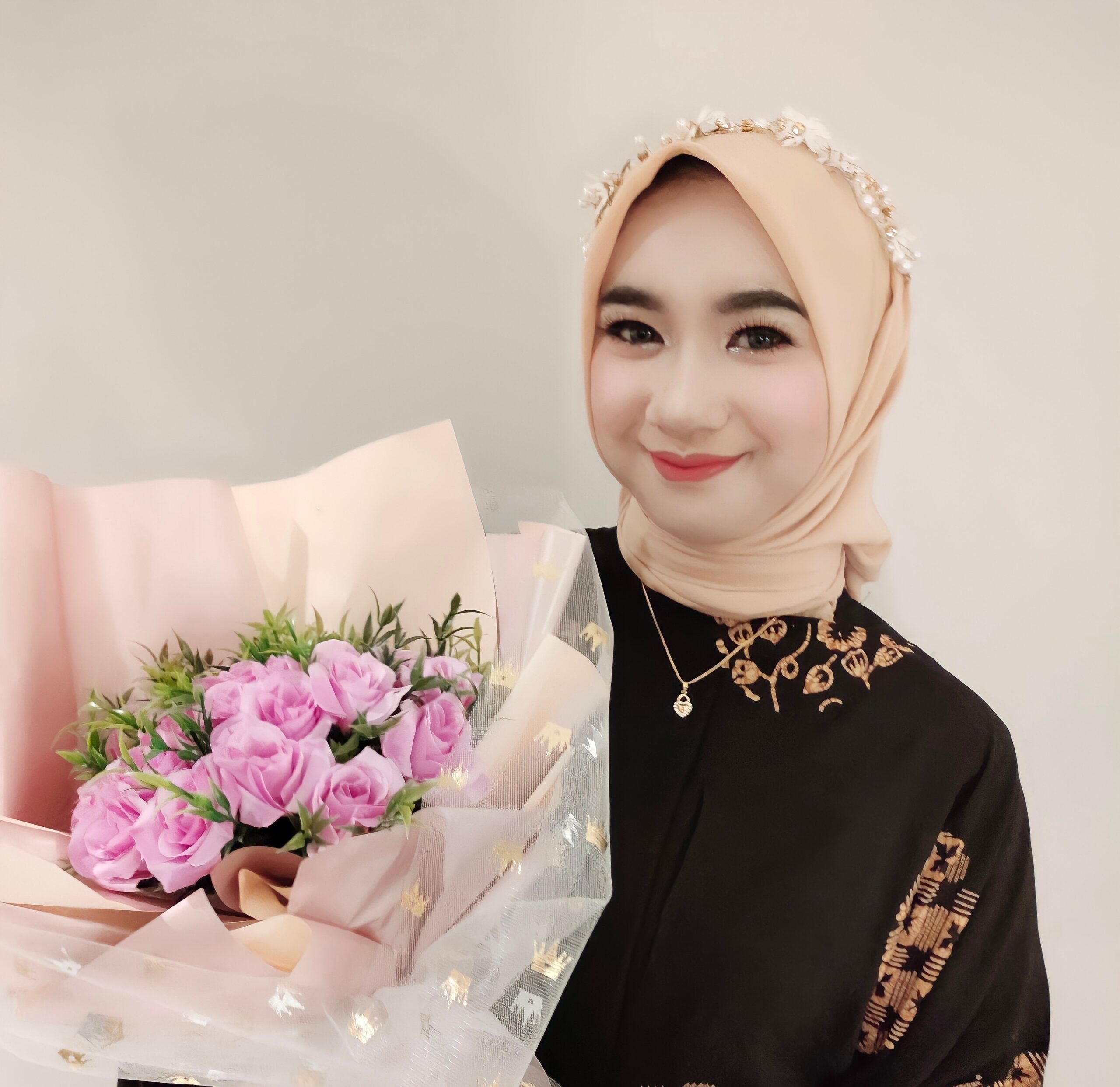 Bidan Mita Cantik