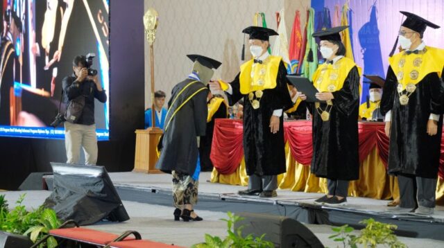 Wisuda