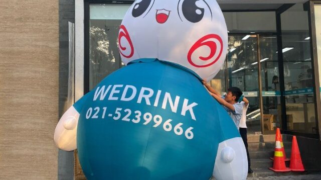 Pemilik Boneka Cha-Cha Besar yang Viral