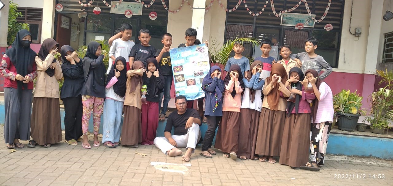 Gambar 4. Hasil majalah dinding di SDN Gurubug II