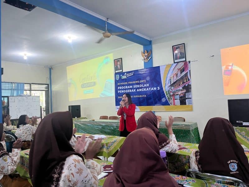Komunikasi
