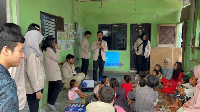 Komunitas Marginal Caturtunggal oleh Mahasiswa Amikom Yogyakarta