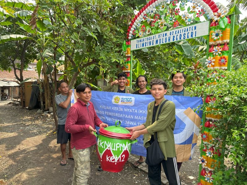 Berita Pembuatan Tempat Sampah Inovatif