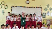 Mahasiswa Universitas Nurul Huda Prodi Pendidikan Bahasa Inggris Melakukan Pembelajaran di Luar Kelas