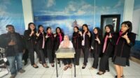 Mahasiswa Kelas 2A31 Kelompok 2, Prodi PGSD, Universitas Quality bersama Dosen.