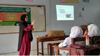 Edukasi Kesehatan Seksual dan Reproduksi pada Remaja di SMKS Al Washliyah Hamparan Perak1
