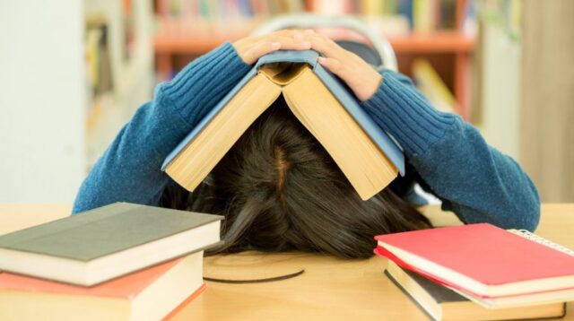 Parahnya Literasi Indonesia