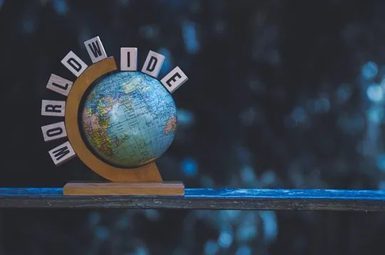 Globalisasi: Tantangan dan Peluang dalam Era Modern