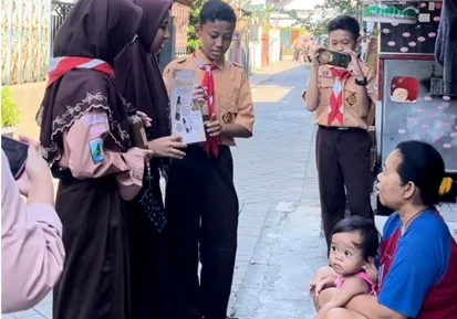 Penerapan Strategi Pemasaran Penjualan Siswa SMPN 41 Surabaya dengan Produk Sirup Jahe melalui Pelatihan Editing 2
