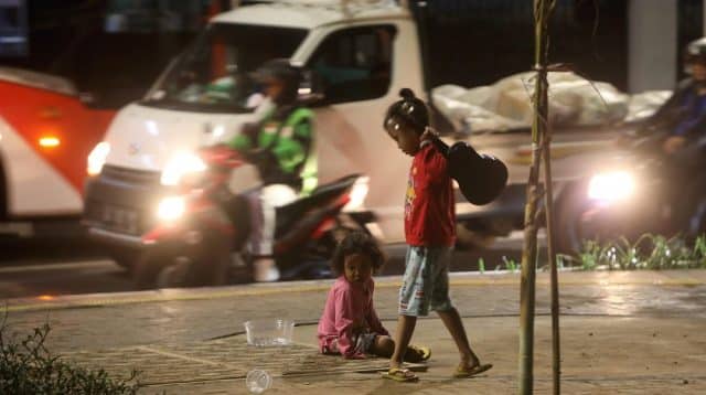 Pengamen anak