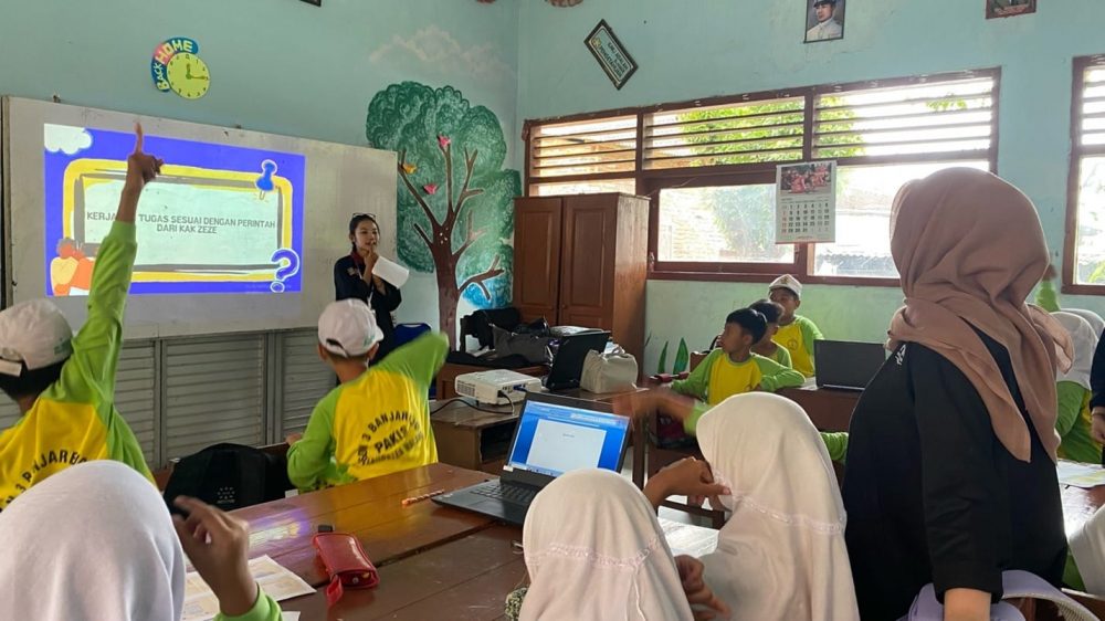 Optimalisasi Pemanfaatan Teknologi Digital melalui Microsoft Office Word untuk Siswa Sekolah Dasar di SDN Banjarejo 3