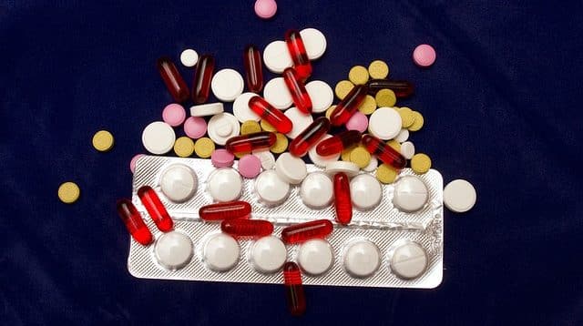 Menjaga Stok Obat di rumah