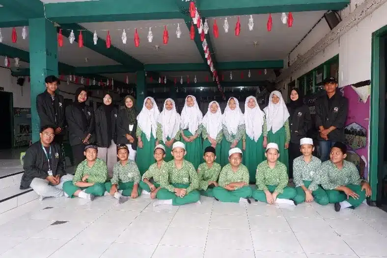 Belajar Cerdas dan Beradab