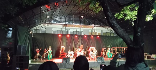 Gelar Penggelaran UKM Sanggar Tari Karawitan Asri Kusuma 2024 dalam Melestarikan Budaya di Era Modern