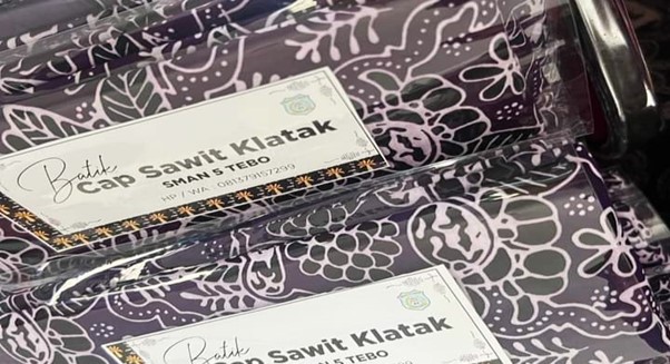SMA N 5 Tebo Ciptakan Batik Unik Bermotif Sawit Klatak: Mengungkap Rahasia di Balik Motif Batik Sawit Klatak