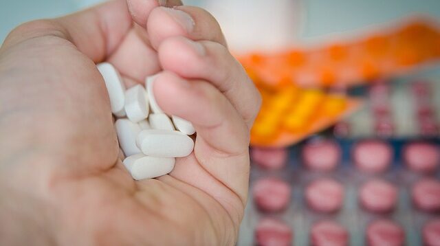 Risiko minum obat sembarangan