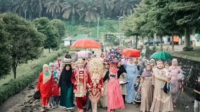 Tradisi Pernikahan di Minangkabau: Tradisi Alek Bajawek di Nagari Koto Baru, Kecamatan Koto Baru, Kabupaten Dharmasraya