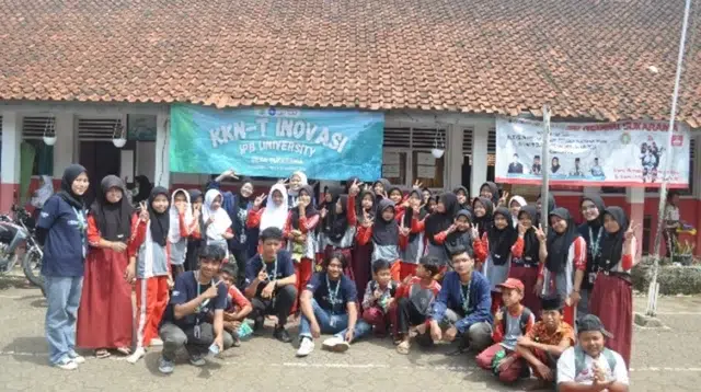 Mahasiswa KKN-T Inovasi IPB University