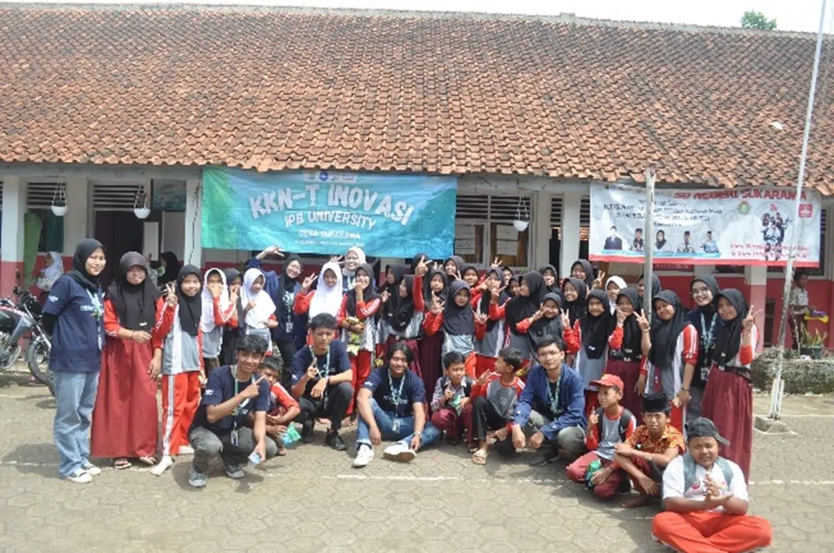 Mahasiswa KKN-T Inovasi IPB University