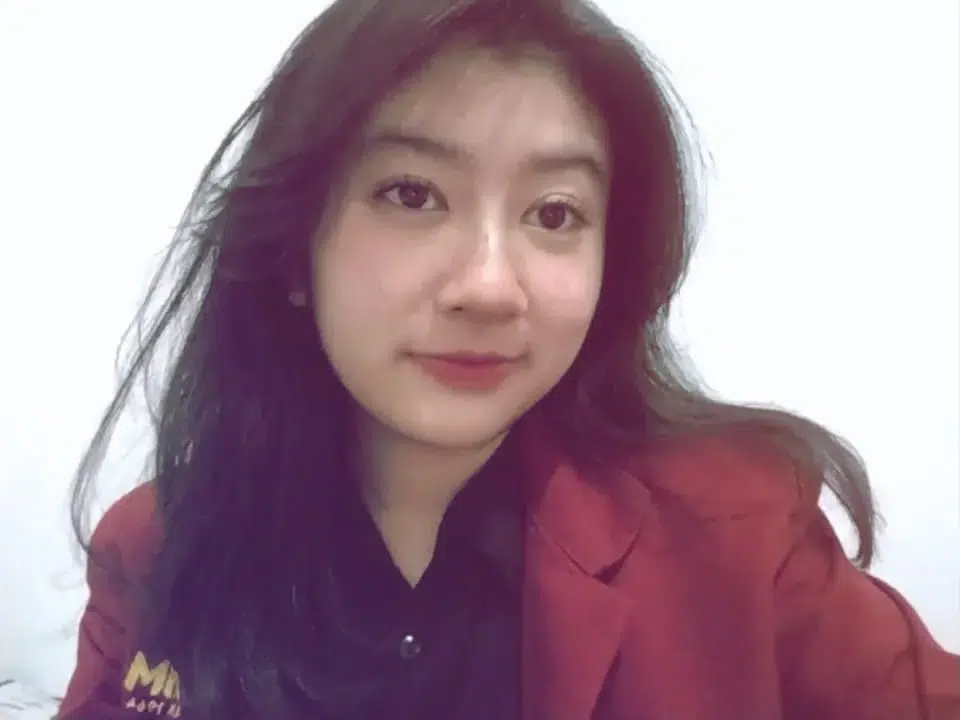 Dwi Wahyu Ambarwati