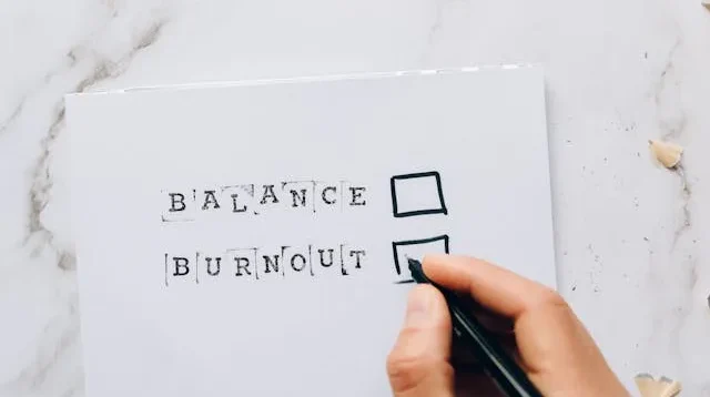 Burnout Lingkungan Kompetitif