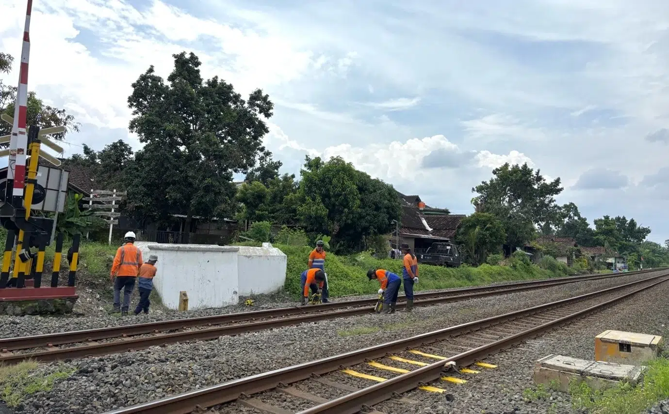 Rel Kereta