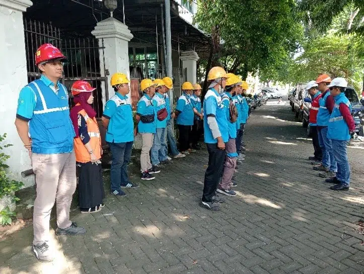 Mahasiswa Fisika UPN "Veteran" Jatim Magang di PLN Divisi Teknik dan Engineering: Mengasah Kompetensi Teknik dan Profesionalisme di Dunia Industri Energi