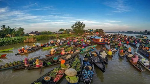 Kearifan Lokal: Pasar Terapung Muara Kuin sebagai Ikon Pariwisata Kota Banjarmasin