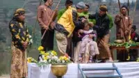 Tradisi Upacara Ruwatan Rambut Gimbal Dieng Wonosobo
