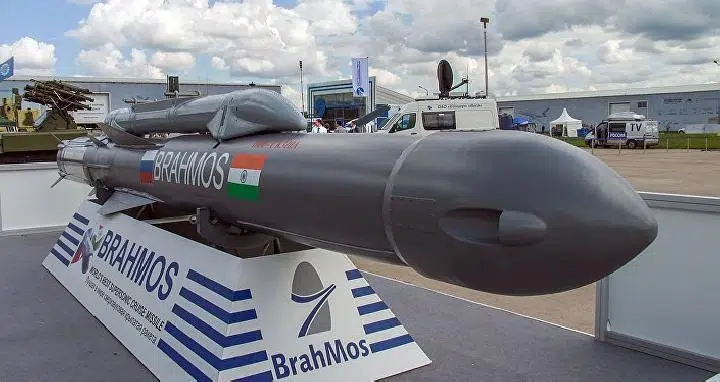Rudal Supersonik BrahMos