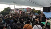 Kritik dari Rakyat
