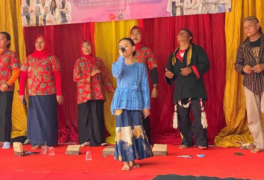Kolaborasi Mahasiswa UWKS dan Masyarakat Gunungsari Surabaya: Berdasarkan UMKM, Edukasi Anak & Remaja, Cek Kesehatan, hingga Cegah Ular Masuk Perkampungan