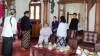 Jimat Tersembunyi Keramahan Ala Sunda: Mendalami Filosofi Someah Hade Ka Semahh