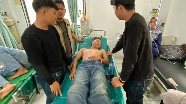 aksi damai Aliansi Masyarakat Peduli Petani Singkong Indonesia